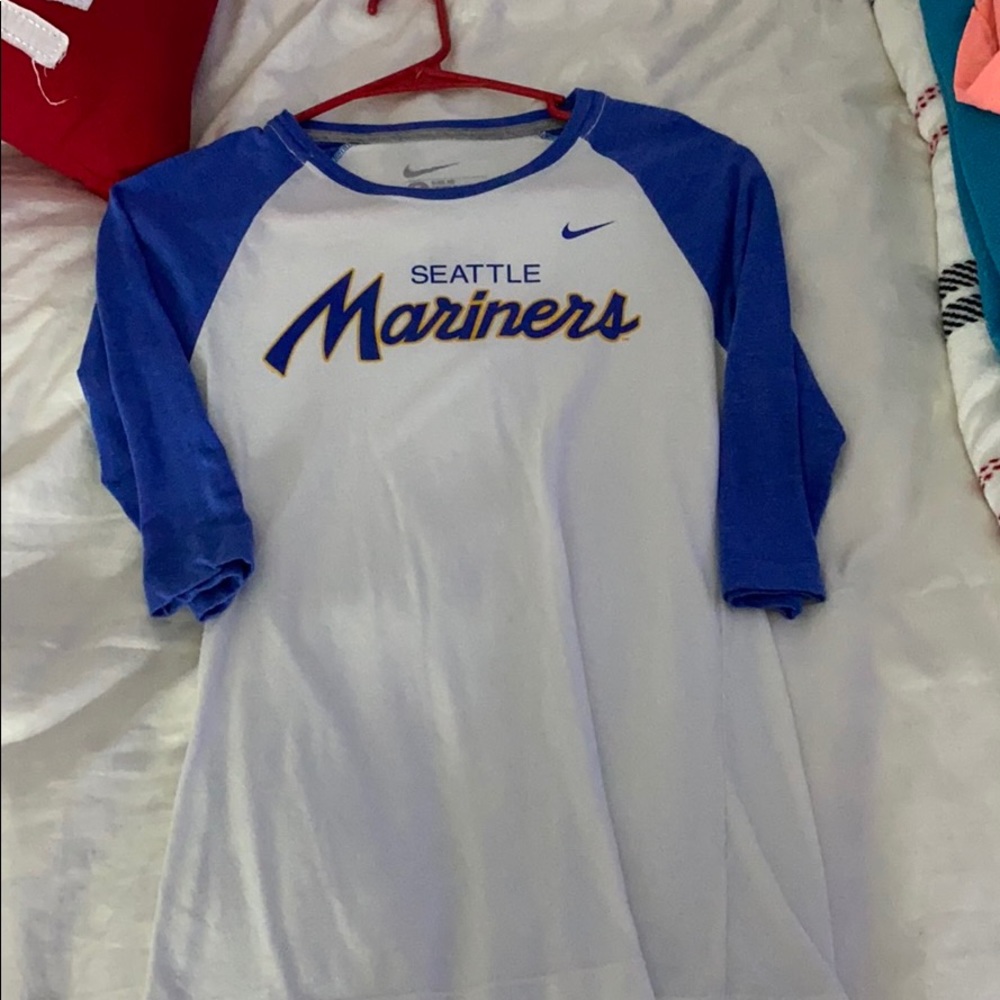 Mariners Nike quarter sleeve